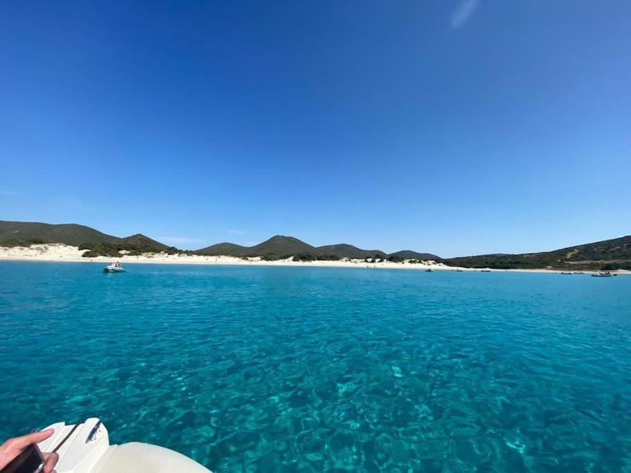 Casa Vacanze “Dolce Sosta” 夸尔图-圣埃莱娜 外观 照片